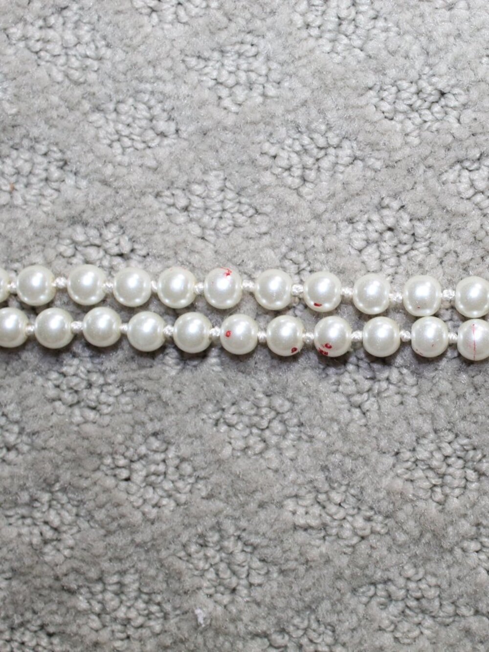 Single Strand Hand Knotted 70" Ivory Faux Pearl Necklace - GUC - Picture 4 of 4